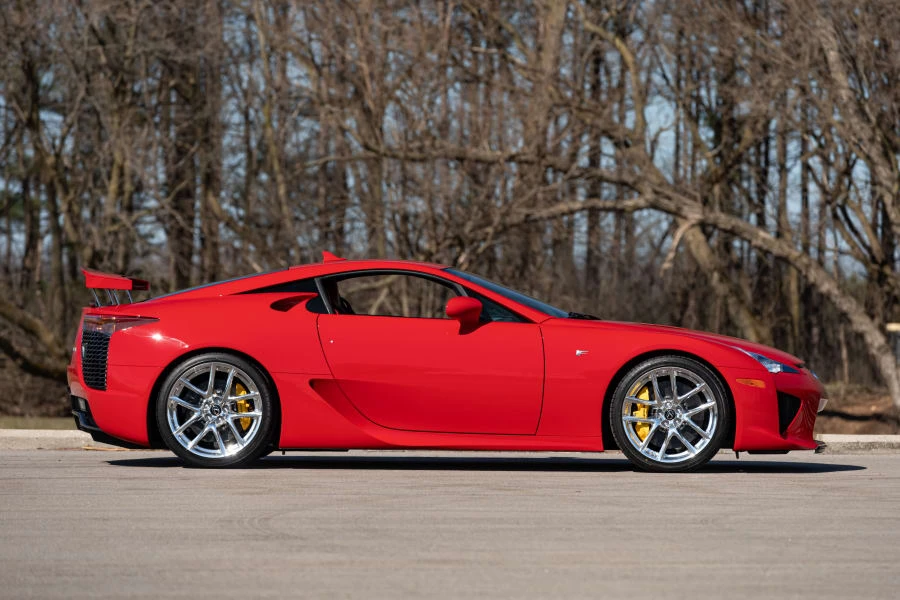 2012 Lexus LFA - Image 2 of 31