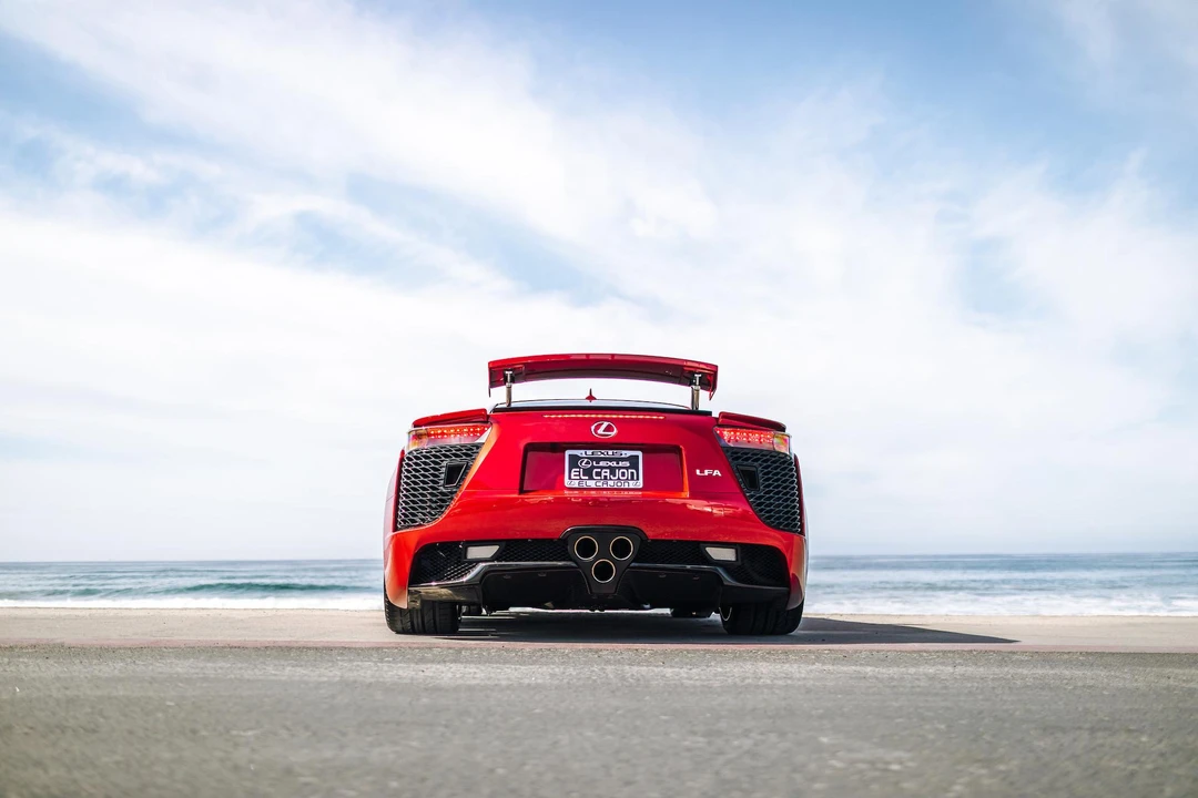 2012 Lexus LFA - Image 17 of 31