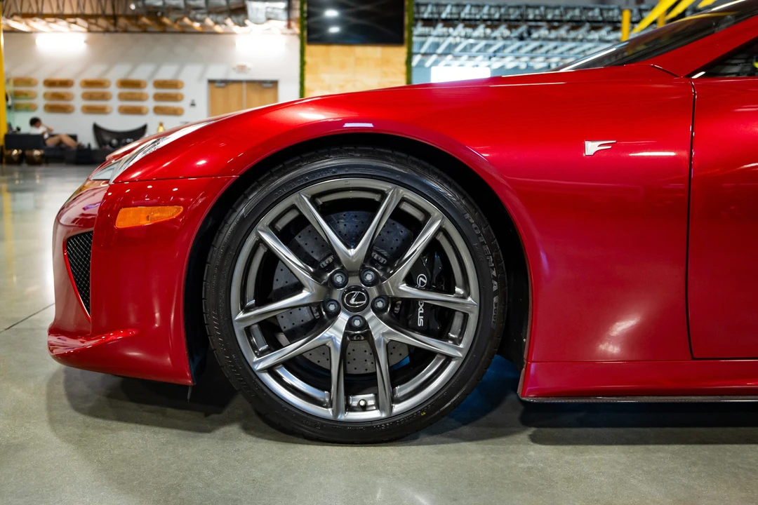 2012 Lexus LFA - Image 19 of 31