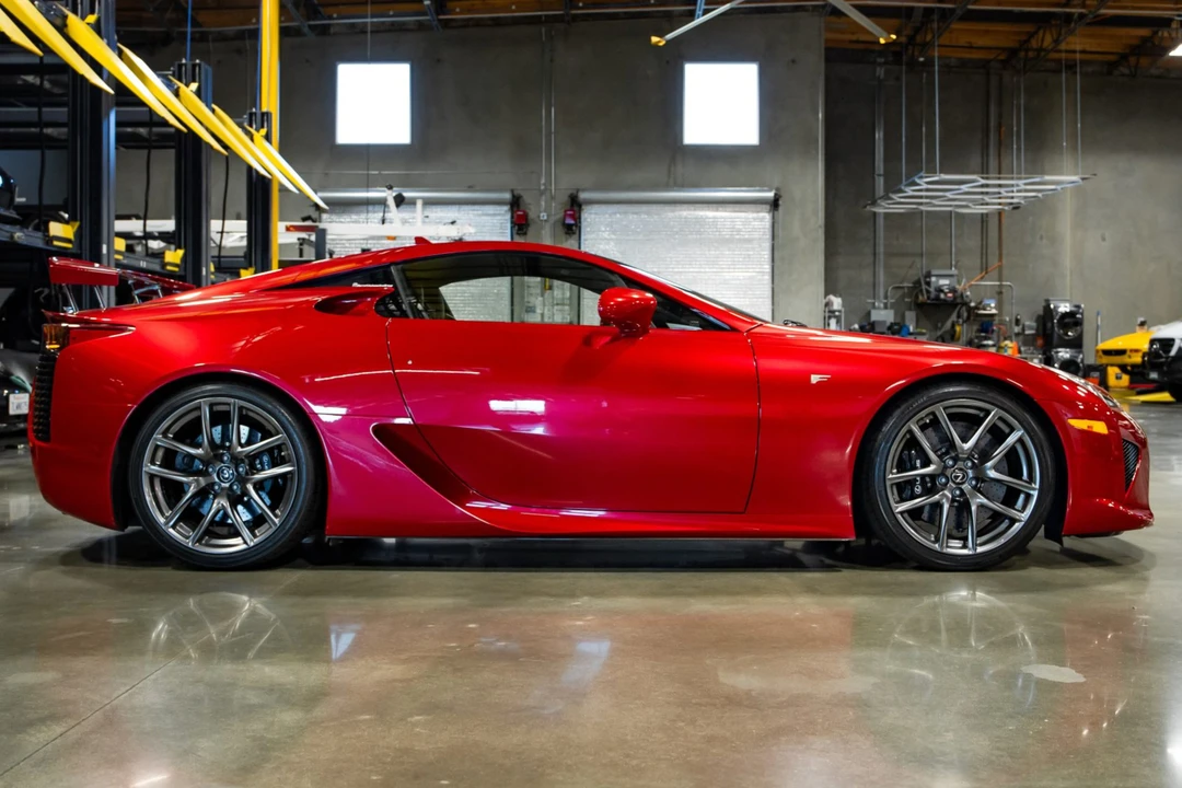 2012 Lexus LFA - Image 9 of 31