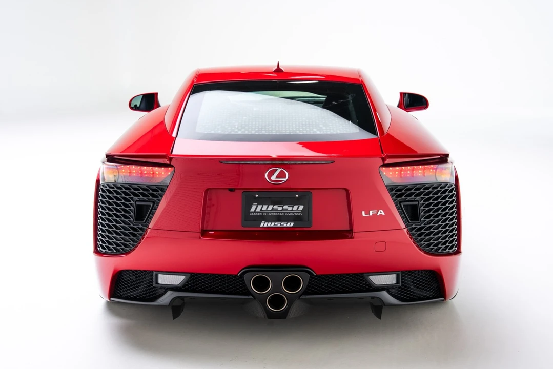 2012 Lexus LFA - Image 16 of 21