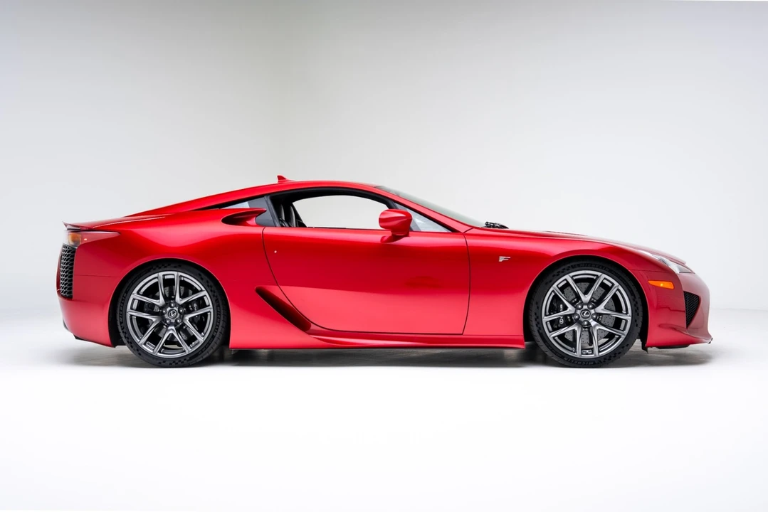 2012 Lexus LFA - Image 3 of 21