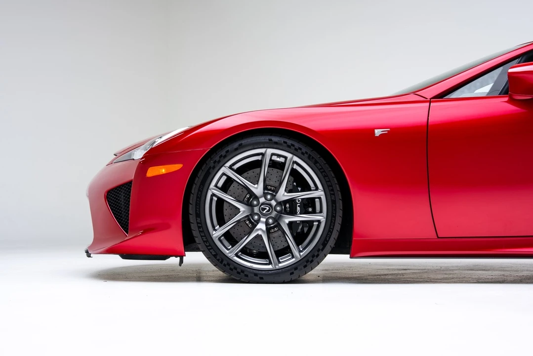 2012 Lexus LFA - Image 10 of 21