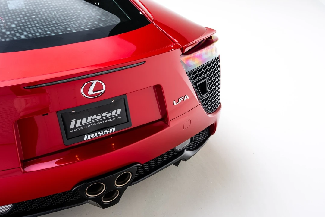 2012 Lexus LFA - Image 18 of 21