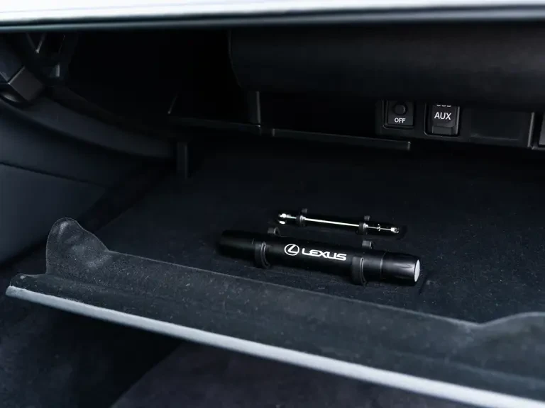 2012 Lexus LFA - Image 28 of 31