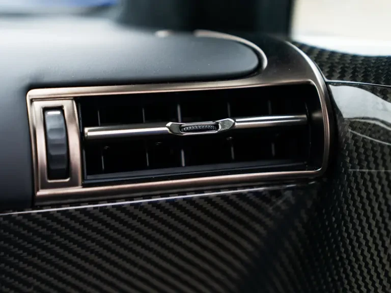 2012 Lexus LFA - Image 26 of 31