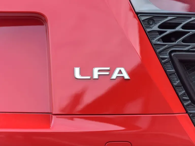 2012 Lexus LFA - Image 24 of 31