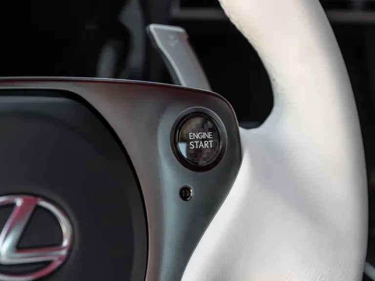 2012 Lexus LFA - Image 24 of 31
