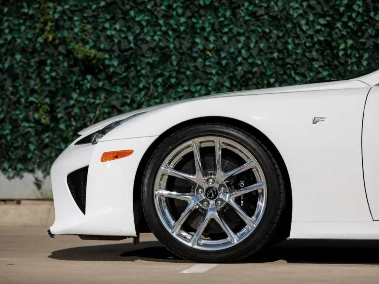 2012 Lexus LFA - Image 26 of 31