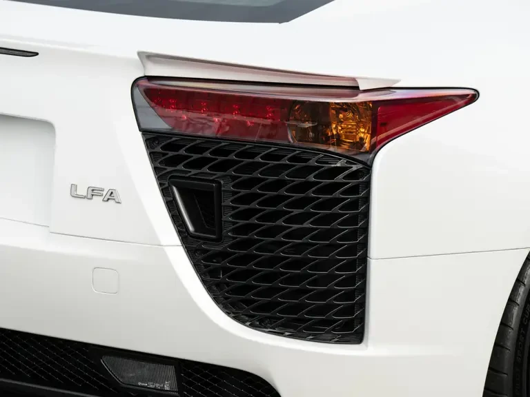 2012 Lexus LFA - Image 30 of 31