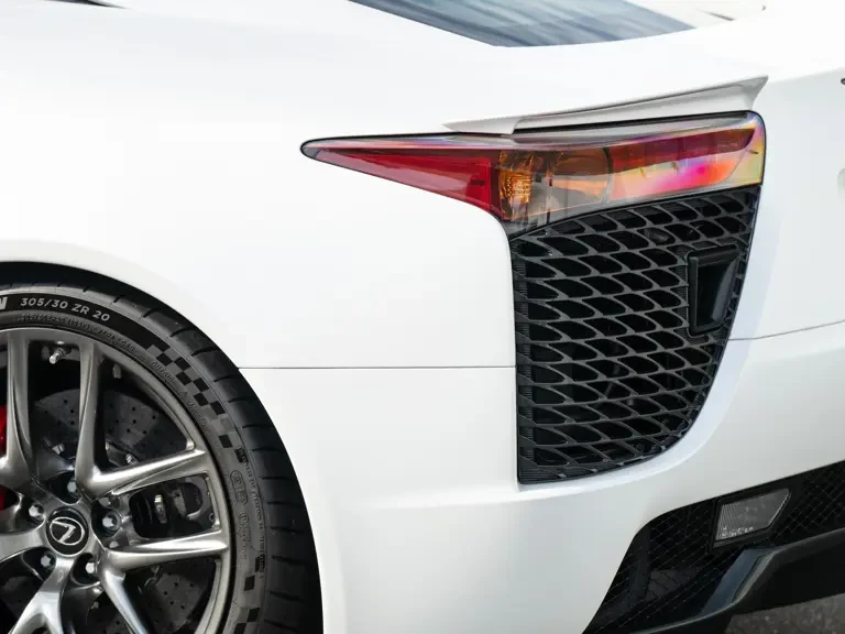 2012 Lexus LFA - Image 19 of 31