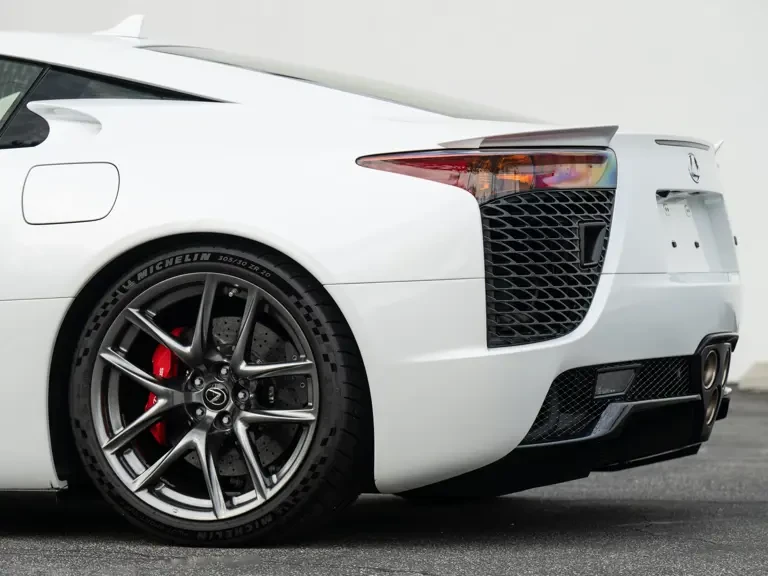 2012 Lexus LFA - Image 24 of 31