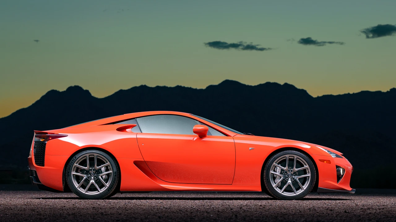 2012 Lexus LFA - Image 16 of 31