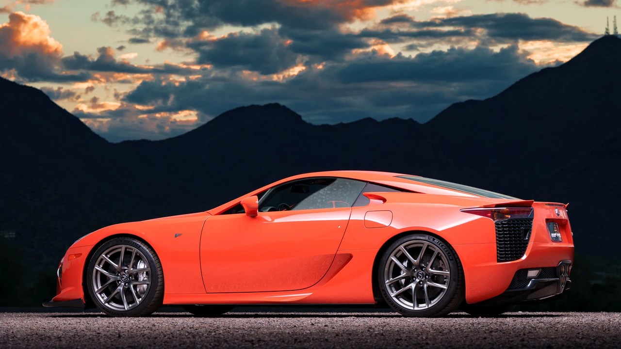 2012 Lexus LFA - Image 27 of 31