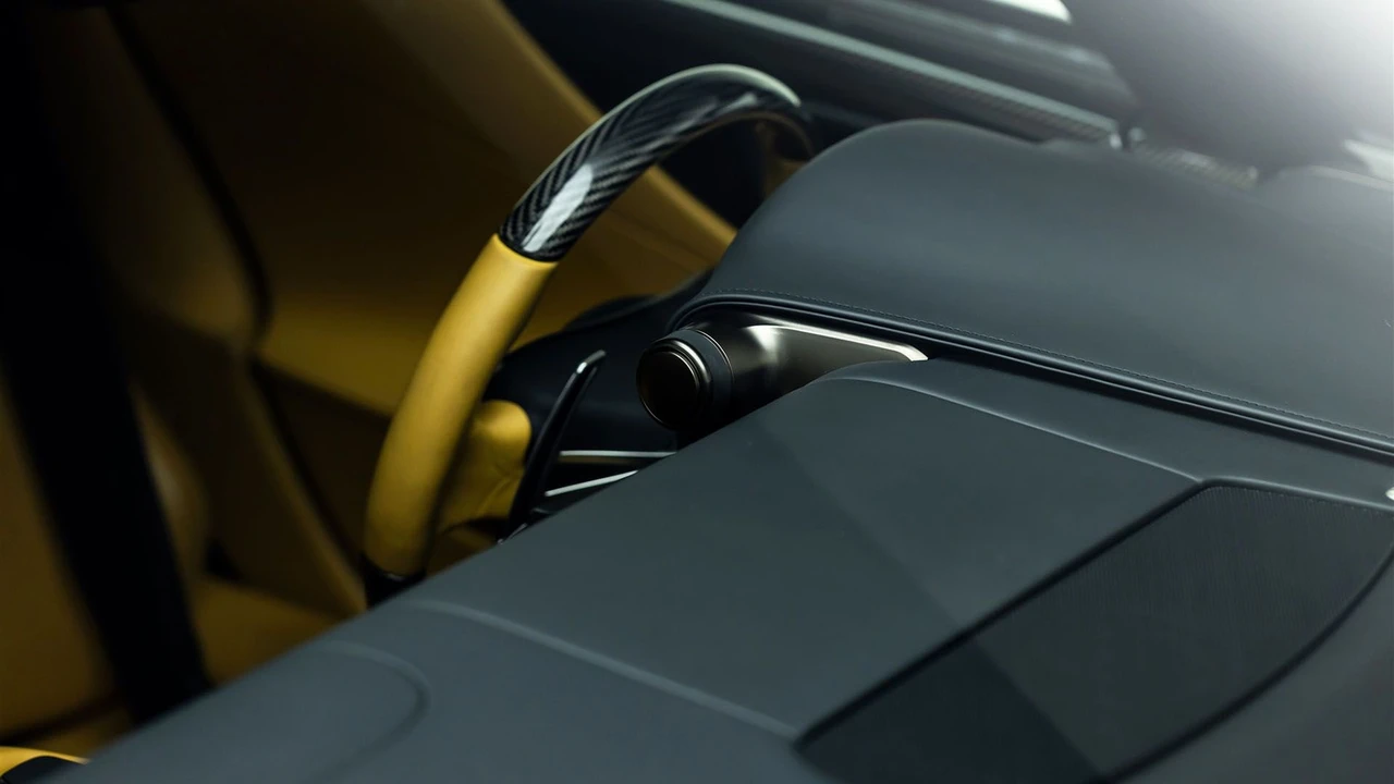 2012 Lexus LFA - Image 3 of 31