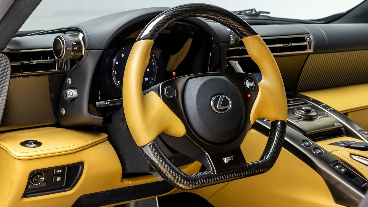 2012 Lexus LFA - Image 28 of 31