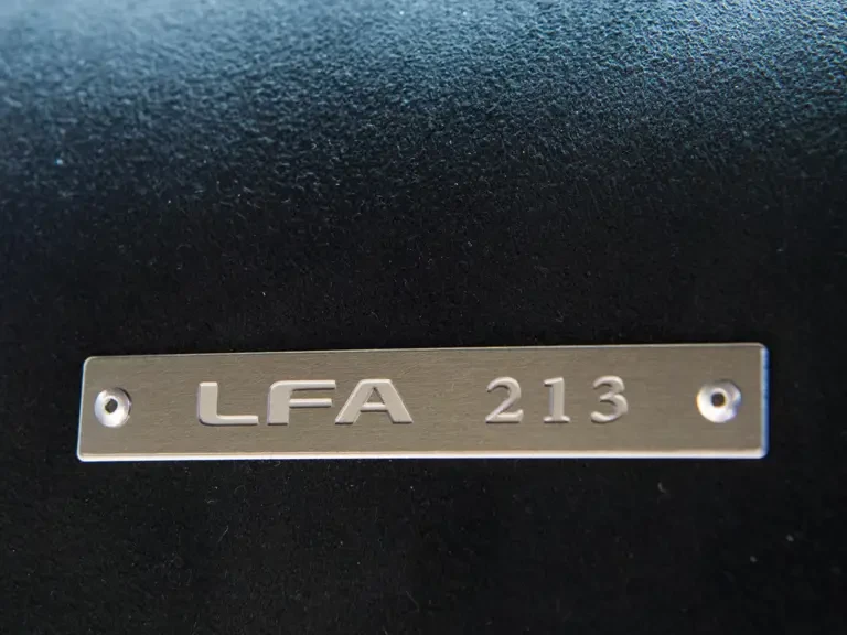 2012 Lexus LFA - Image 29 of 31