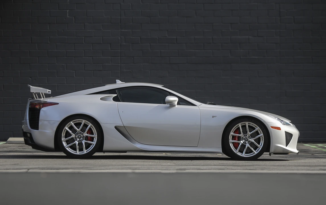 2012 Lexus LFA - Image 8 of 31