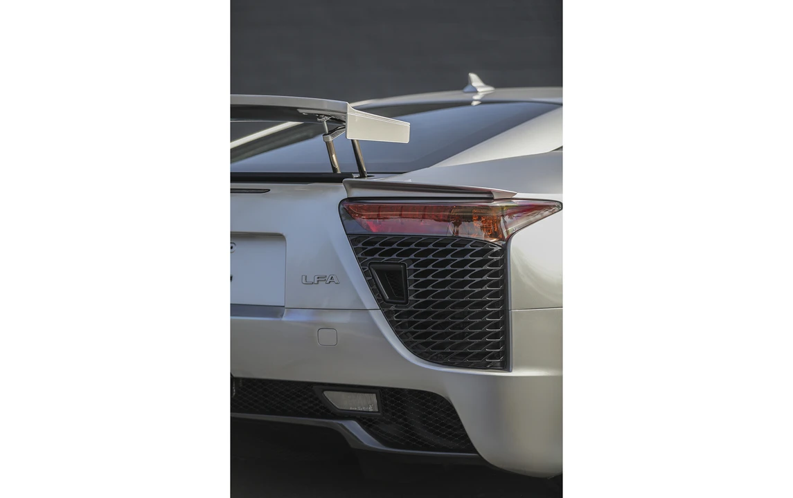 2012 Lexus LFA - Image 28 of 31