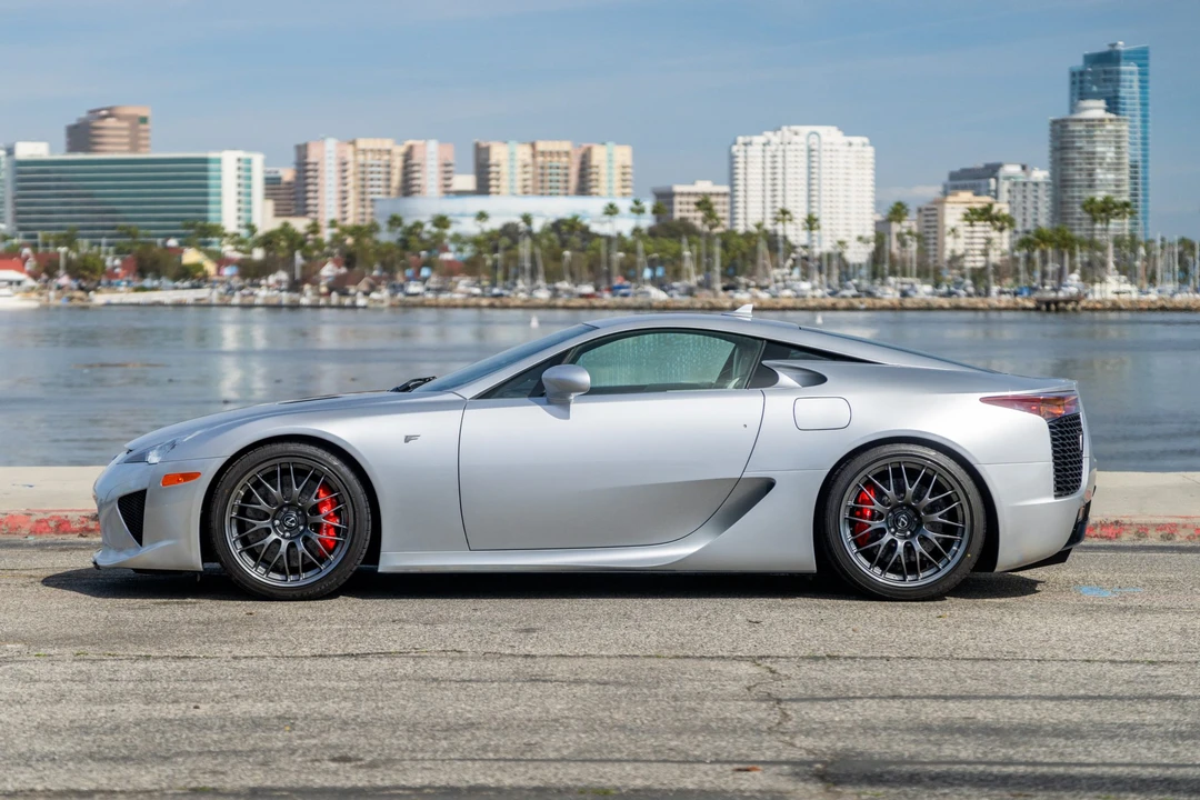 2012 Lexus LFA - Image 2 of 31