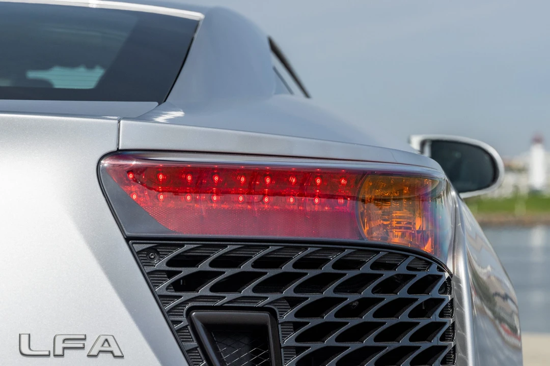 2012 Lexus LFA - Image 14 of 31