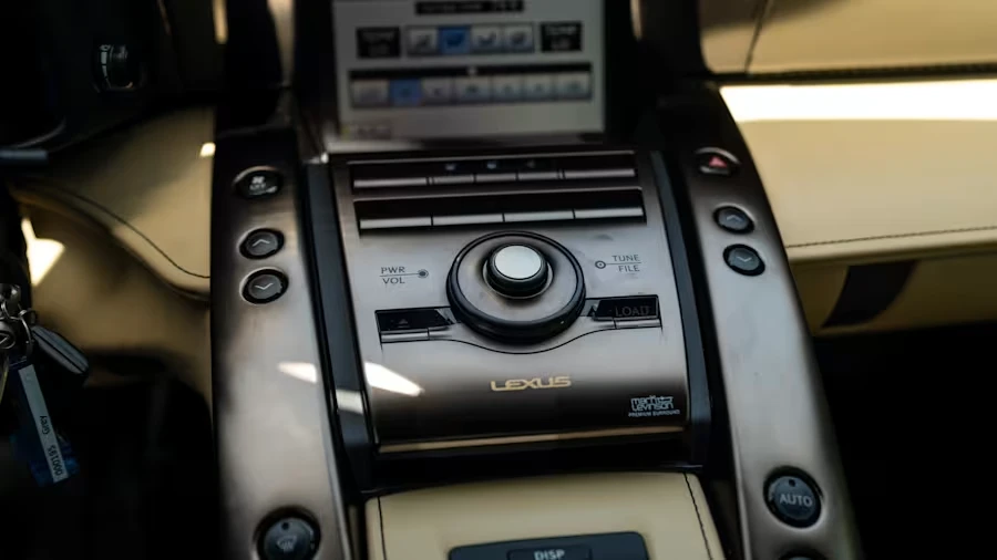2012 Lexus LFA - Image 17 of 25