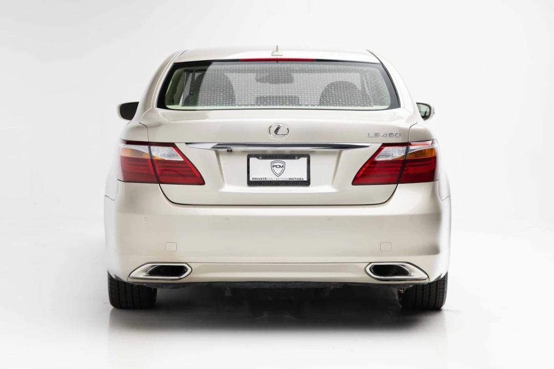 2012 Lexus LS 4th Gen - Image 7 of 31