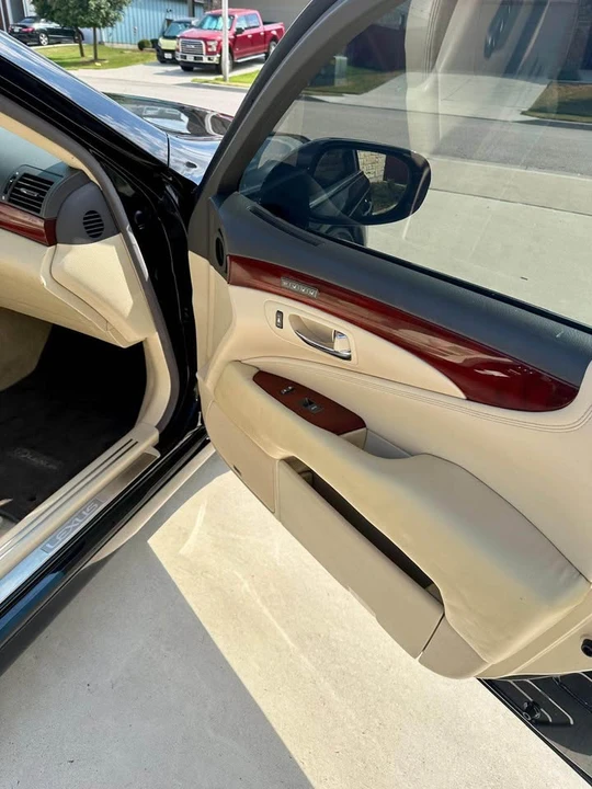 2012 Lexus LS 4th Gen - Image 8 of 14