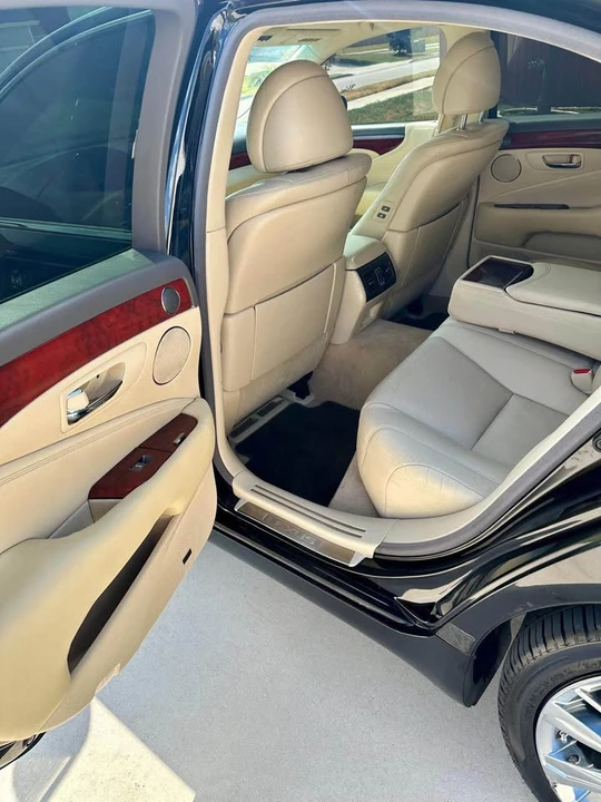 2012 Lexus LS 4th Gen - Image 7 of 14