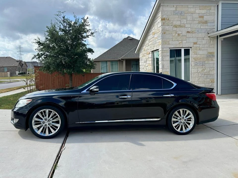 2012 Lexus LS 4th Gen - Image 12 of 14