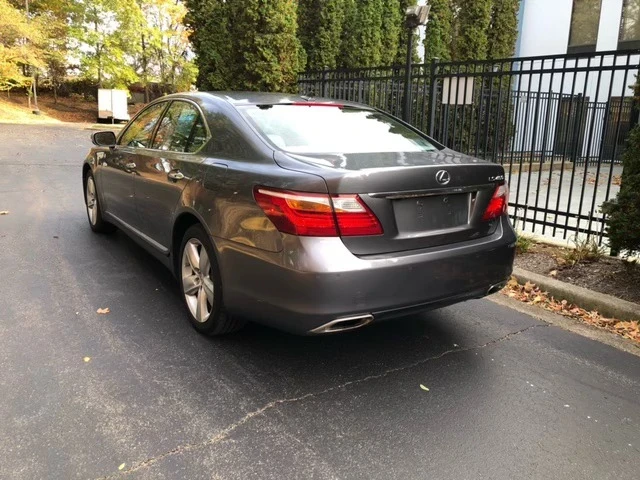 2012 Lexus LS 4th Gen - Image 4 of 10
