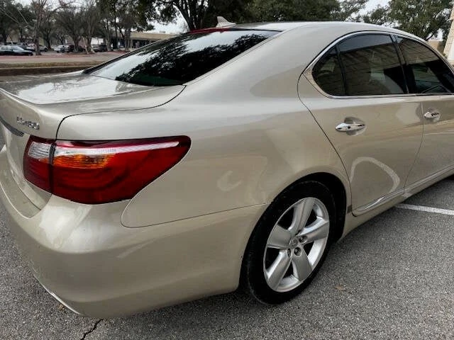 2012 Lexus LS 4th Gen - Image 10 of 20