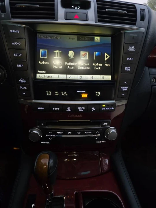 2012 Lexus LS 4th Gen - Image 23 of 23