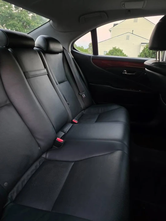 2012 Lexus LS 4th Gen - Image 8 of 23
