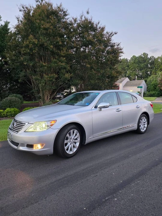 2012 Lexus LS 4th Gen - Image 3 of 23