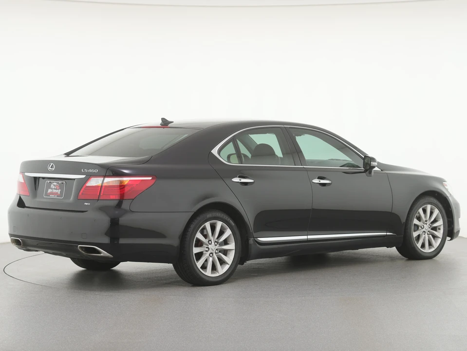2012 Lexus LS 4th Gen - Image 10 of 31