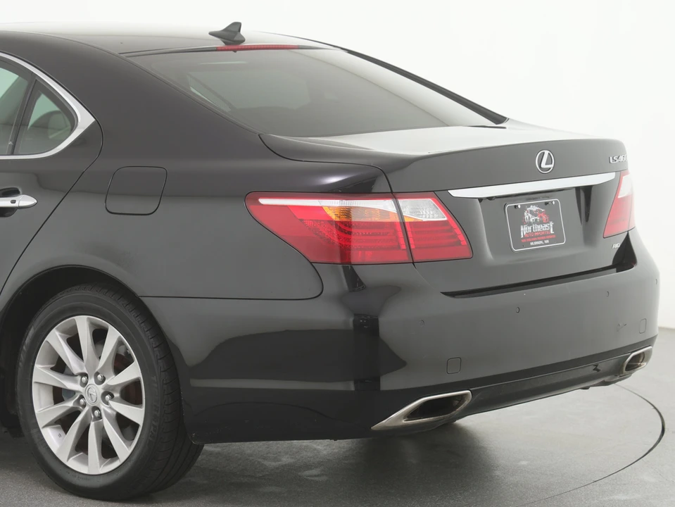 2012 Lexus LS 4th Gen - Image 23 of 31