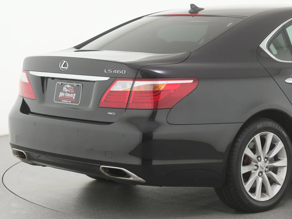 2012 Lexus LS 4th Gen - Image 24 of 31