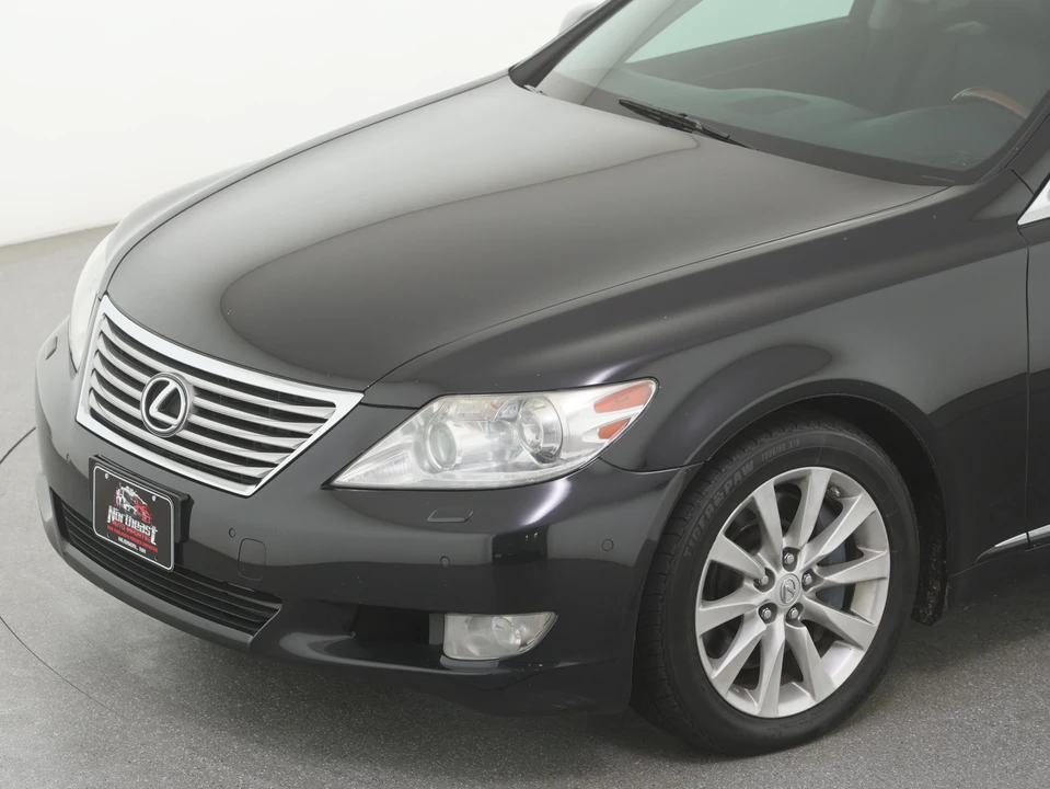 2012 Lexus LS 4th Gen - Image 18 of 31