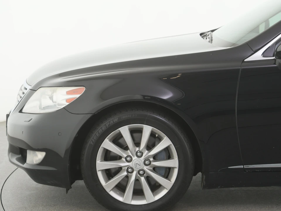 2012 Lexus LS 4th Gen - Image 19 of 31
