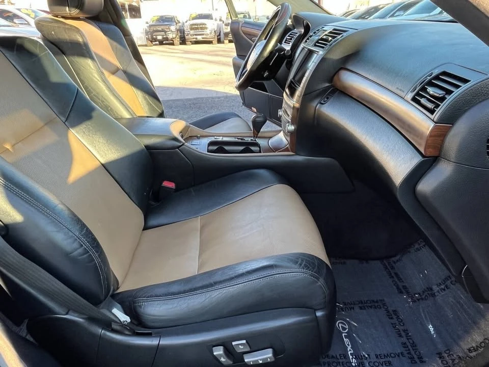 2012 Lexus LS 4th Gen - Image 18 of 20