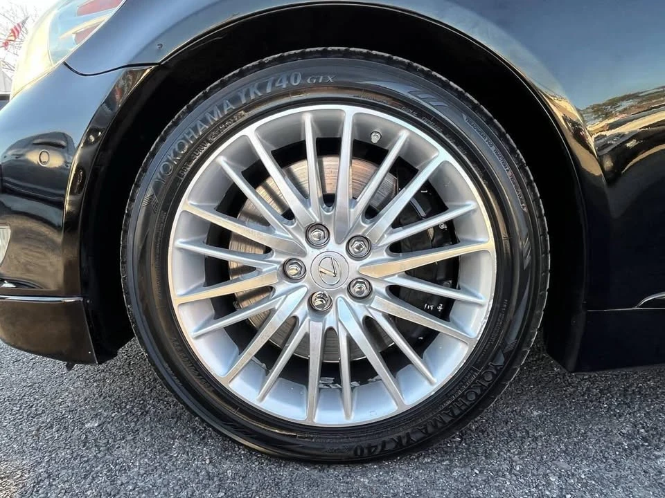 2012 Lexus LS 4th Gen - Image 10 of 20