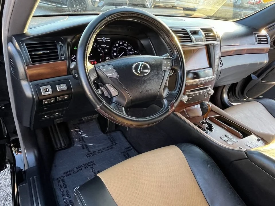 2012 Lexus LS 4th Gen - Image 15 of 20