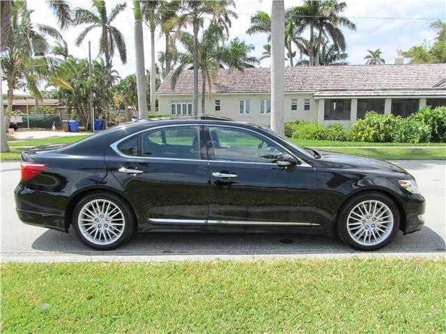 2012 Lexus LS 4th Gen - Image 9 of 12
