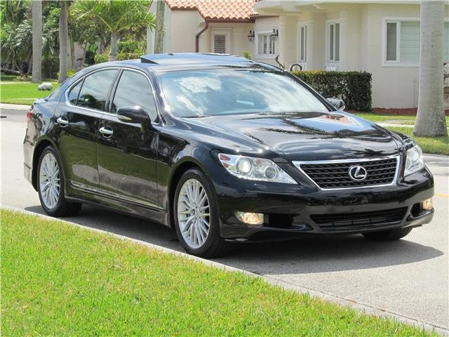 2012 Lexus LS 4th Gen - Image 10 of 12