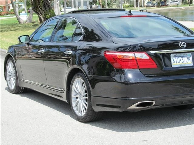 2012 Lexus LS 4th Gen - Image 4 of 12