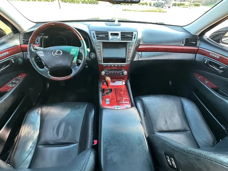 2012 Lexus LS 4th Gen - Image 9 of 19