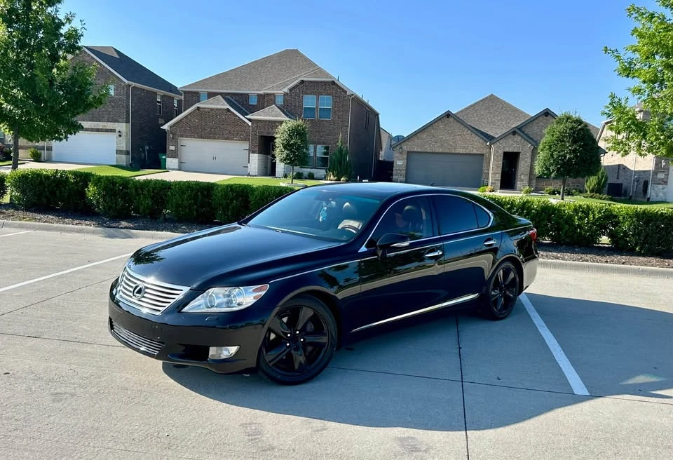 2012 Lexus LS 4th Gen - Image 2 of 19