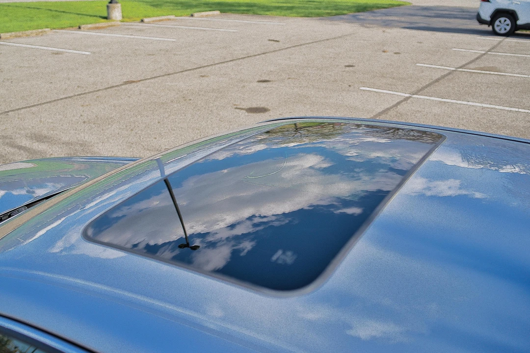 2012 Lexus LS 4th Gen - Image 24 of 31