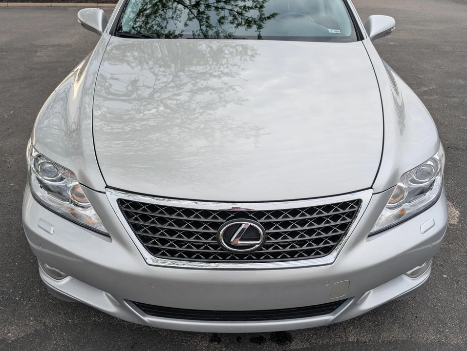 2012 Lexus LS 4th Gen - Image 18 of 31